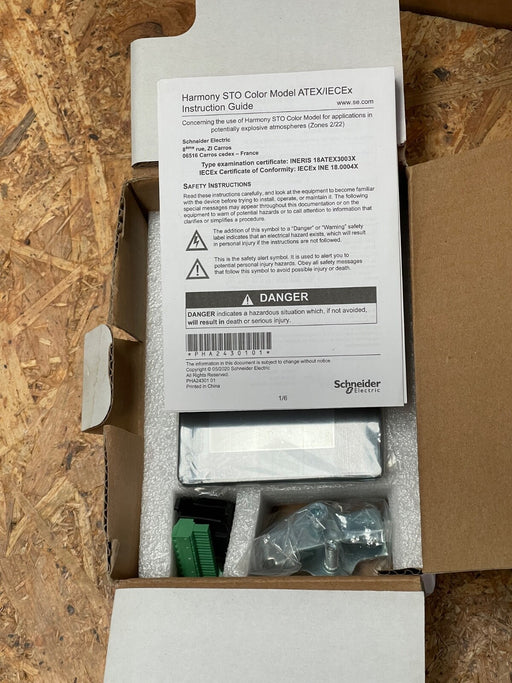 Schneider Electric – HMISTO705 – Magelis STO 4.3″ TFT Touchscreen HMI, 12–24 VDC