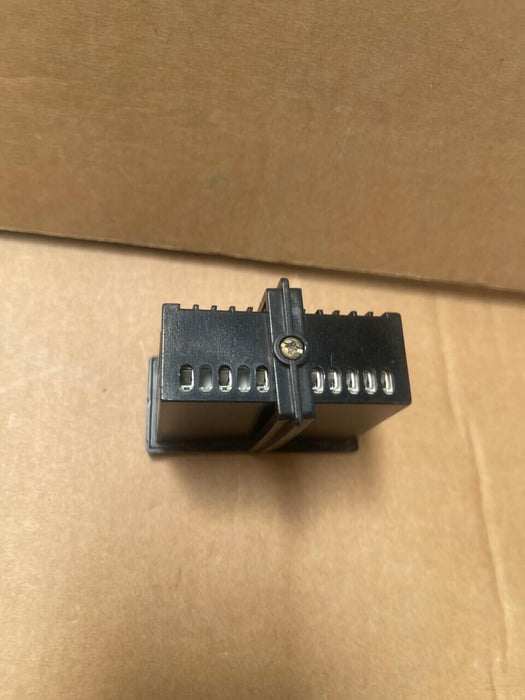 Burkert - T1B1CPH535 - Digital Temperature Controller with PT100 Sensor Input