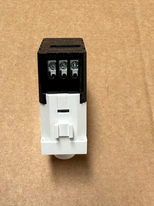 ABB – 2CSK1204CH – Chiara 1‑Module Dimmer (Resistive 100–500 W, 230 V~, Two‑Way)
