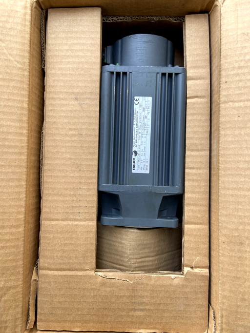 FXM32.20A.E1.010 AC BRUSHLESS SERVOMOTOR International Shipping by DHL