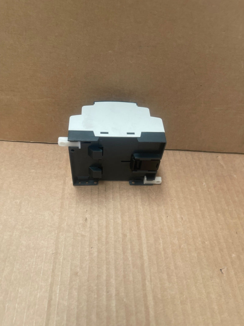 Crouzet – 88970041 – Millenium 3 “CD12” Logic Controller / PLC (24 V DC, 8I / 4O