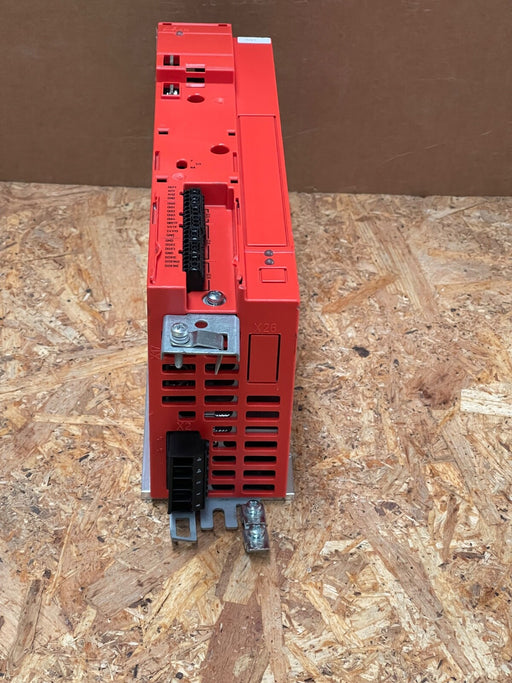 SEW‑EURODRIVE – MC07B0022‑2B1‑4‑00 – MOVITRAC B 2.2 kW 1Phase Frequency Inverter