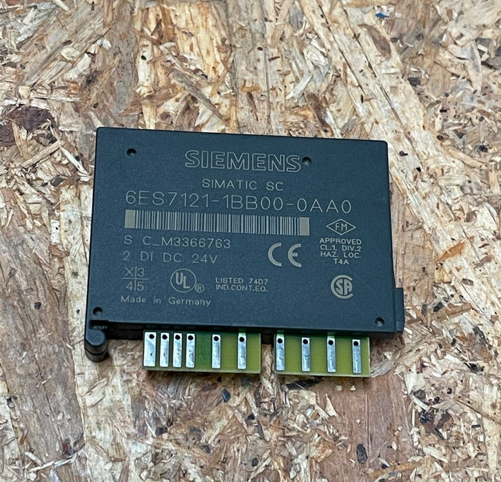 8xPCs Siemens – 6ES7 121‑1BB00‑0AA0 – Simatic ET 200SC Electronic Submodule