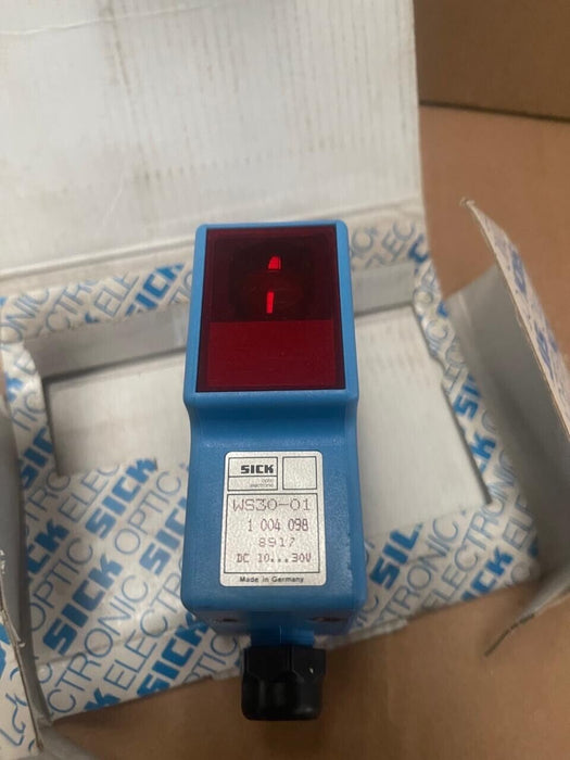 SICK - WS30-01 - Through-Beam Photoelectric Sensor (Emitter)