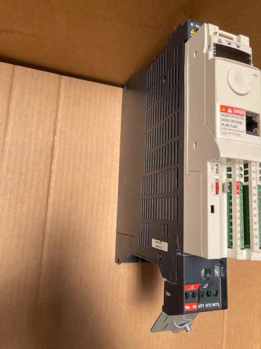 B&R – 8I74T400150.010‑1 – ACOPOSinverter P74 1.5 kW Drive Inverter