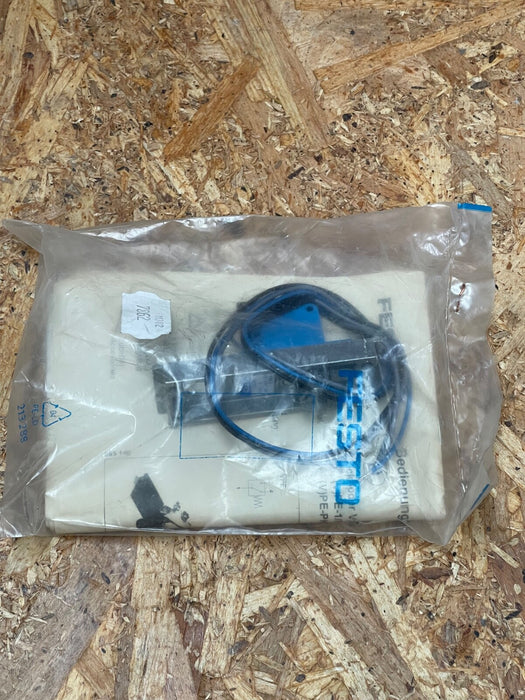 Festo - PE-1/8-2N-SW (7862) - Pneumatic-Electric Pressure Converter, G1/8”, 24 V