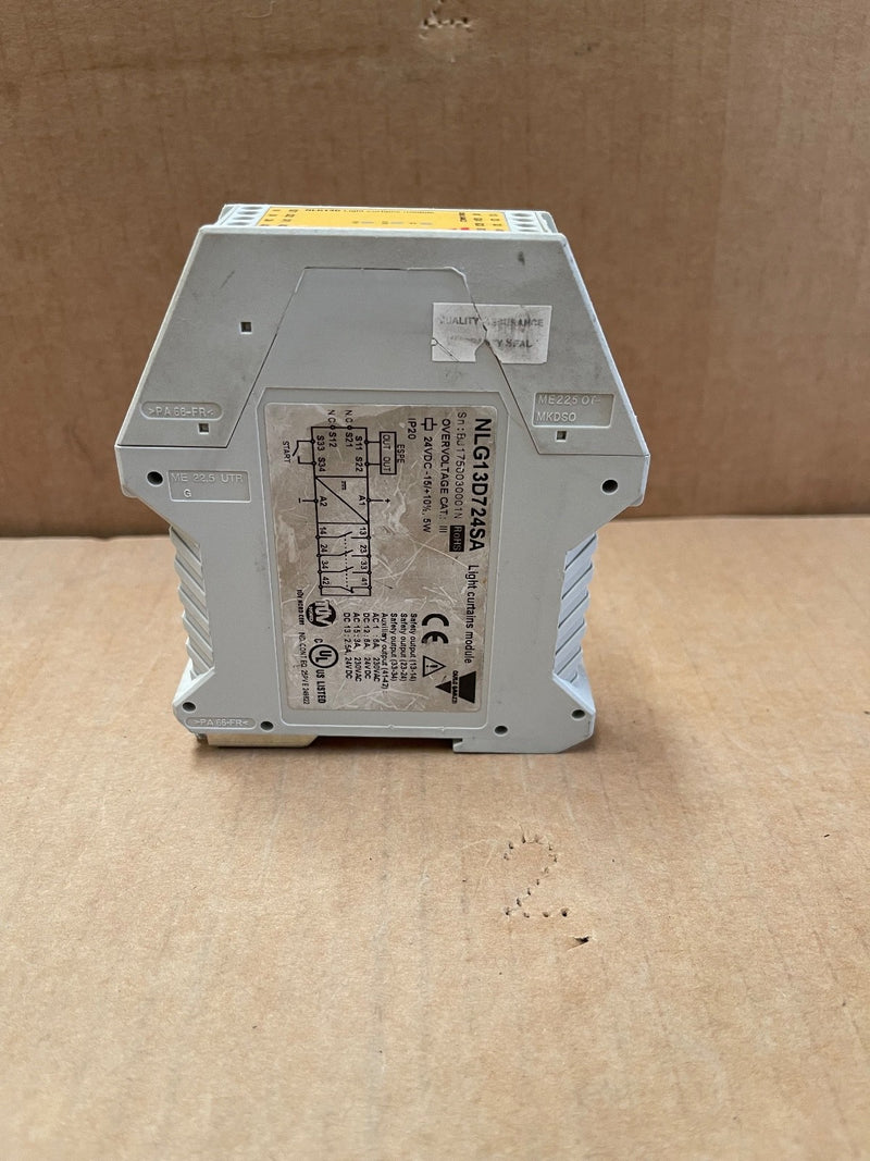 Carlo Gavazzi – NLG13D724SA – Safety Module for Light Curtain, 3NO + 1NC, 24 VDC