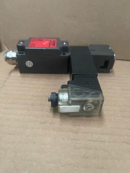 EUCHNER - NZ1VZ-538E3VSE04-M - Safety Switch