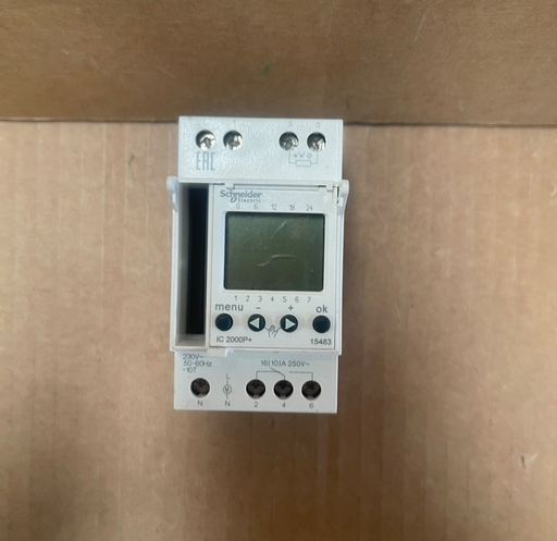Schneider Electric – 15483 – IC Astro Twilight Switch 230 V AC 1-Channel