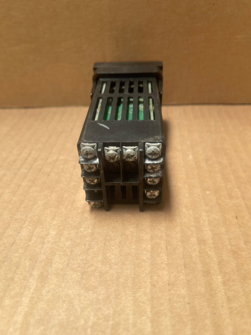 Watlow – 965A-3CD0-00RG – Series 965 Temperature/Process Controller