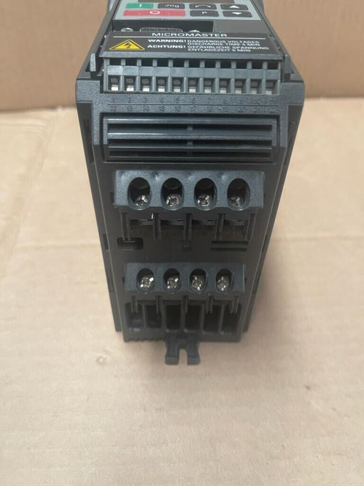 SIEMENS MICROMASTER 6SE9210-7BA40 230V 0.16HP / 120W