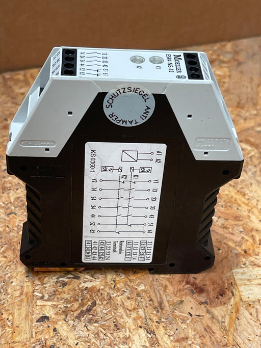 Moeller - ESR4-NE-42 - Safety Relay Expansion Module, 24 V AC/DC, 4 NO + 2 NC