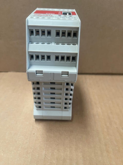Euchner - CES-A-AEA-04B - Non-Contact Safety Switch, RFID, 4-pin