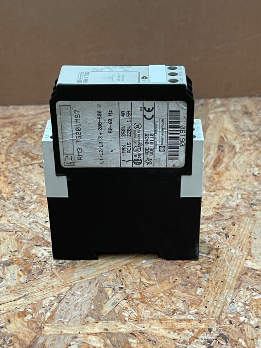 Telemecanique – RM3TG201MS7 – 3‑Phase Supply/Failure Safety Relay, 220–500 VAC
