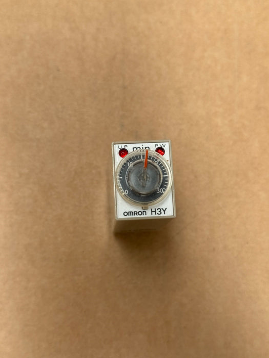 Omron – H3Y‑4 – Solid‑State 4PDT ON‑Delay Timer, 14‑Pin Socket, 0.5 s–3 h Range