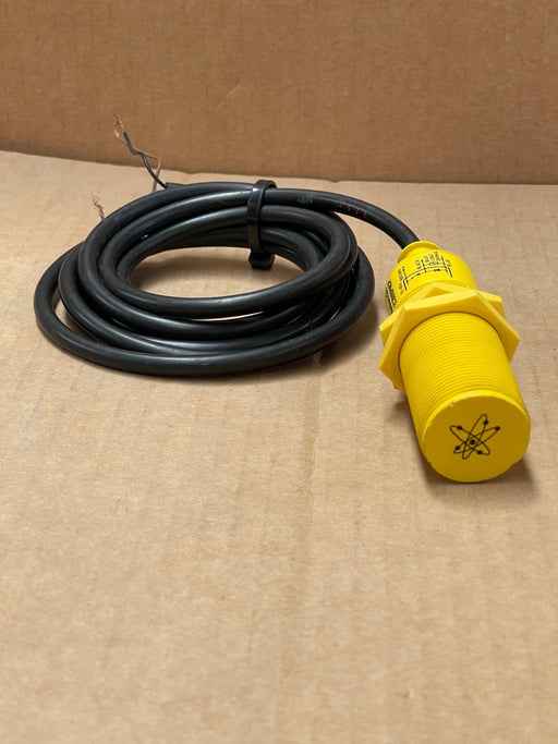 Electromatic – EC3010PNCP – Proximity Sensor 10 mm / M30 (PNP, 3‑Wire DC)