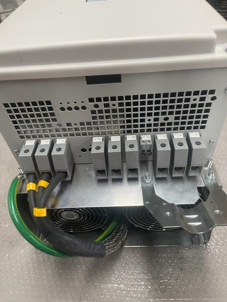 LUTZ AUFZÜGE 21.F5.M1R-96DA VFD AC Speed Drive 305...500V 45KW 2/4P