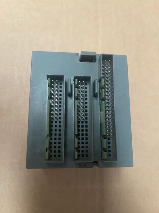 ABB - DC523 B7 - 1SAP240500R0001 - Digital Input/Output Module 24DC, 24VDC/0.5A