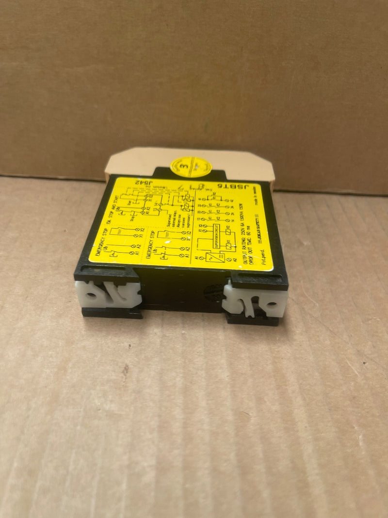 Jokab Safety – JSBT5 24 VAC/DC Safety Relay (3 NO + 1 NC)