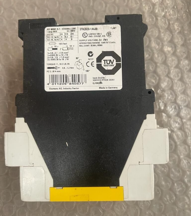 SIEMENS, 3TK2820-1AL20, SIRIUS Safety Relay with relay enabling circuits 230VAC