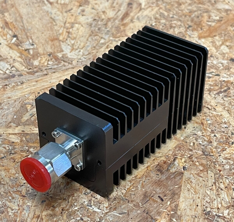 Commscope N Router Commscope – T-50-NM-S – 50 Ω N-Male Termination Load, DC–3 GHz ...