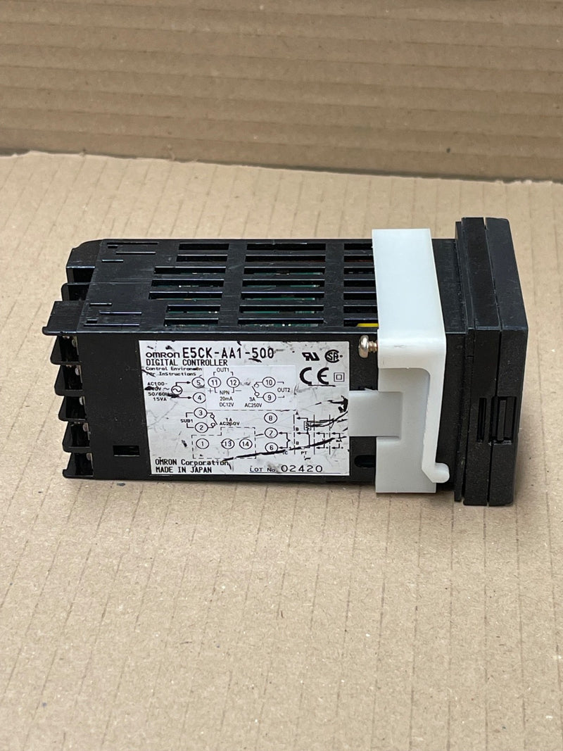 Omron – E5CK‑AA1‑500 – Digital Temperature / Process Controller 100‑240 V