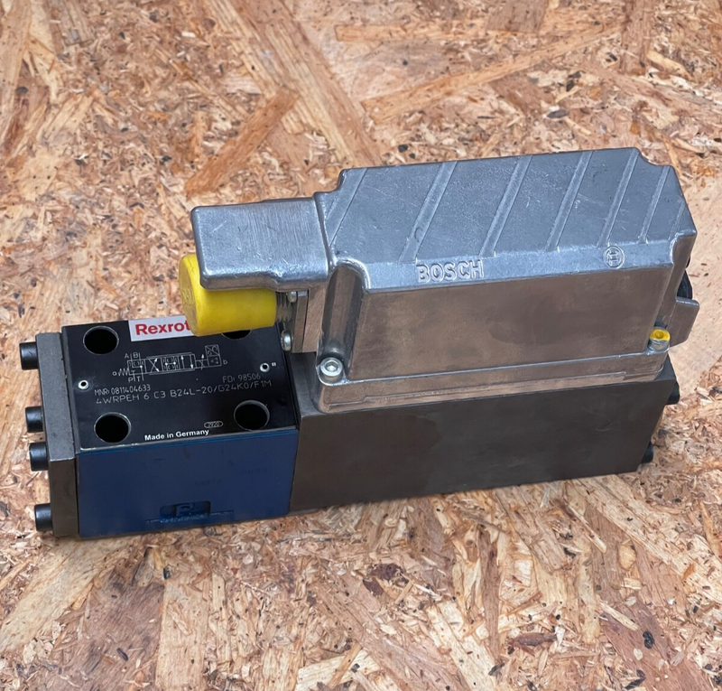 Bosch Rexroth - 0811404633 - 4WRPEH6C3B24L-2X/G24K0/F1M - Proportional Servo