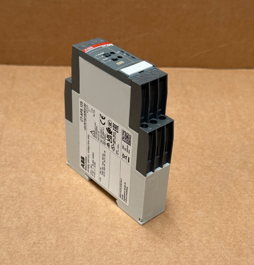 ABB – 1SVR730180R3100 – CT‑APS.12S OFF‑Delay Timer Relay, 24–240 VAC/DC