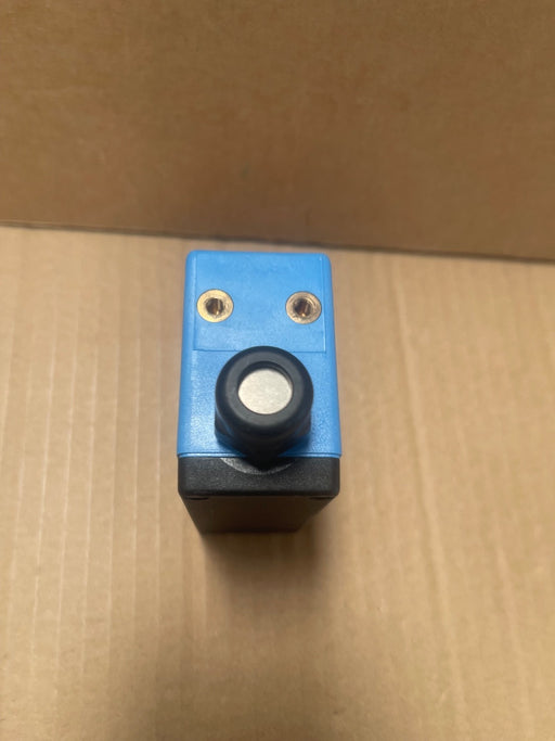 SICK – WE30-01 / 1 004 189 – Photoelectric Sensor (10-30 V DC)