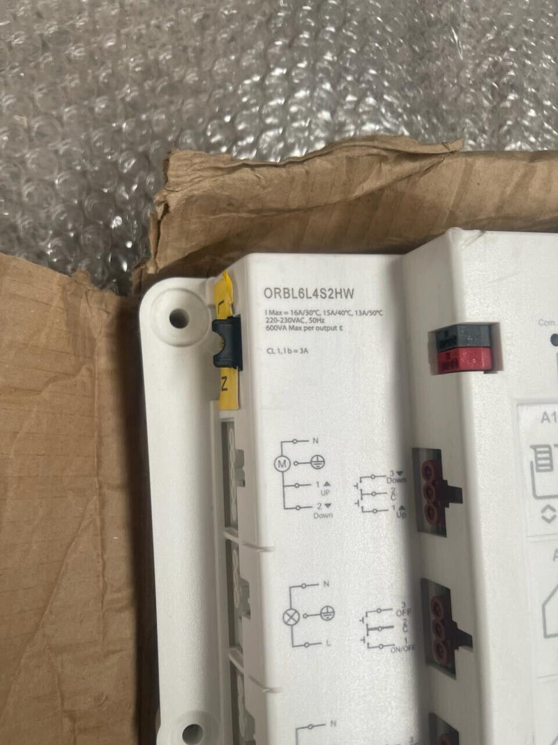 Schneider Ekectric RoomBox - ORBL6L4S2HW - LON 6 light On-Off 4 shut 2 HVAC