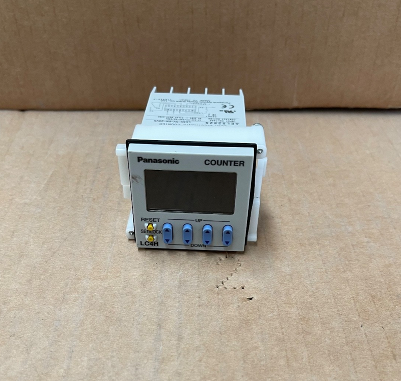 Panasonic – LC4H‑S‑R4‑24VS – LC4H Series 4‑Digit LCD Counter, 12‑24 V DC