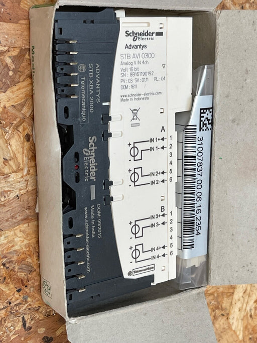 Schneider Electric – STBAVI0300K – Modicon STB 4-Channel Standard Analog Voltage