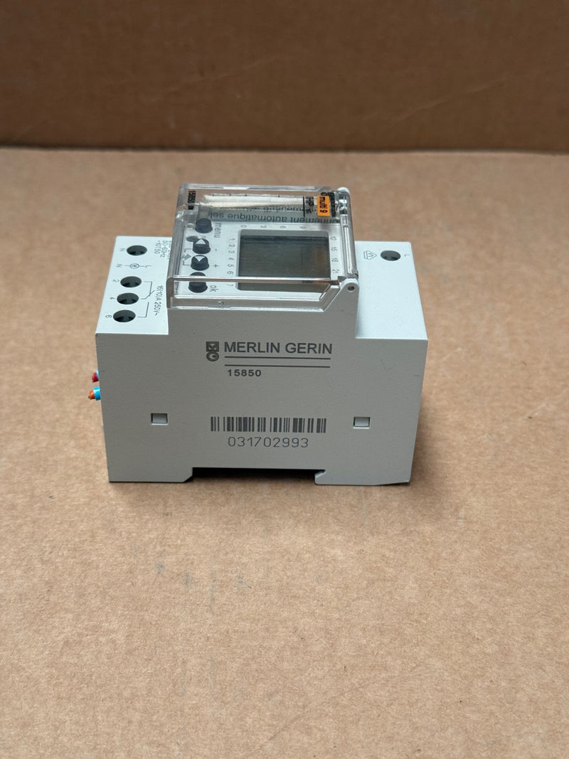 Merlin Gerin – 15850 – 1‑Channel Digital Programmable Time Switch 16 A