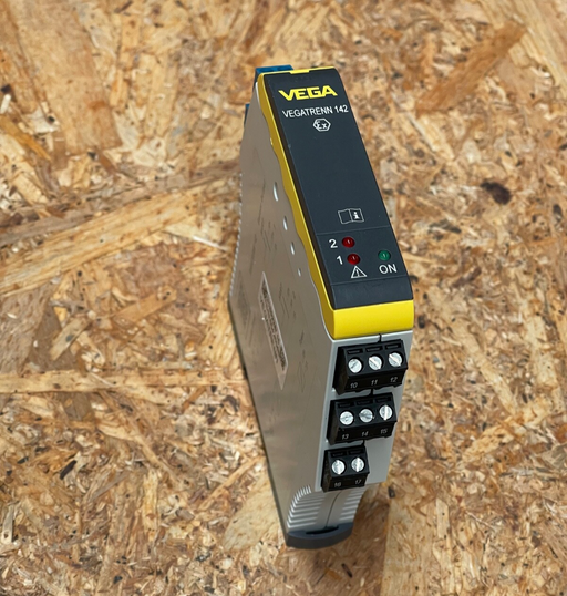 VEGA – VEGATRENN 142 – 2‑Channel HART Signal Barrier, Loop‑Powered, Ex‑Rated