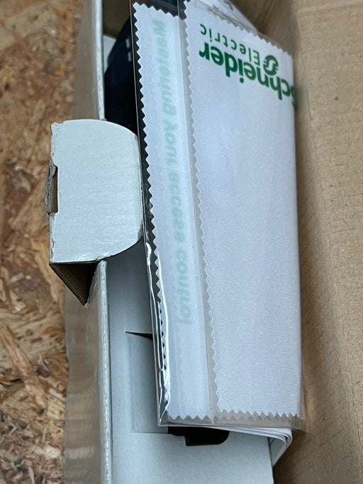 Schneider Electric – XB5S1B2L2 – Harmony XB5S Biometric Fingerprint Switch, PNP