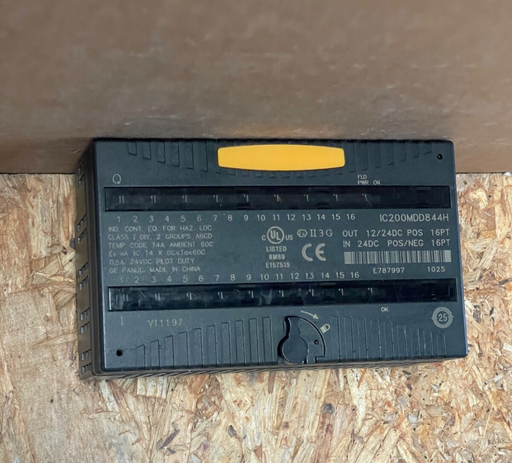 GE Fanuc – IC200MDD844H – VersaMax 16 IN / 16 OUT Mixed I/O Module