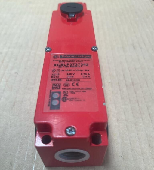 Telemecanique, XCSLF3737342, Safety interlock switch XCS metal 4NC+2 NO 230V