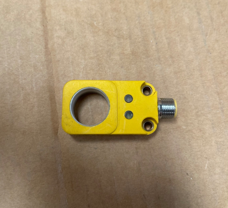 Turck – BI20R‑Q14‑AP6X2‑H1141 – BI 20R Inductive Ring Sensor, M12, 20 mm