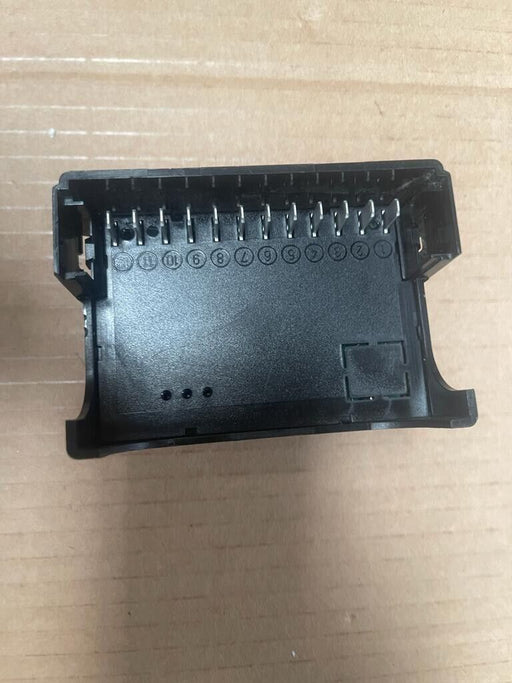 SIEMENS LME21.330C2 Burner Control