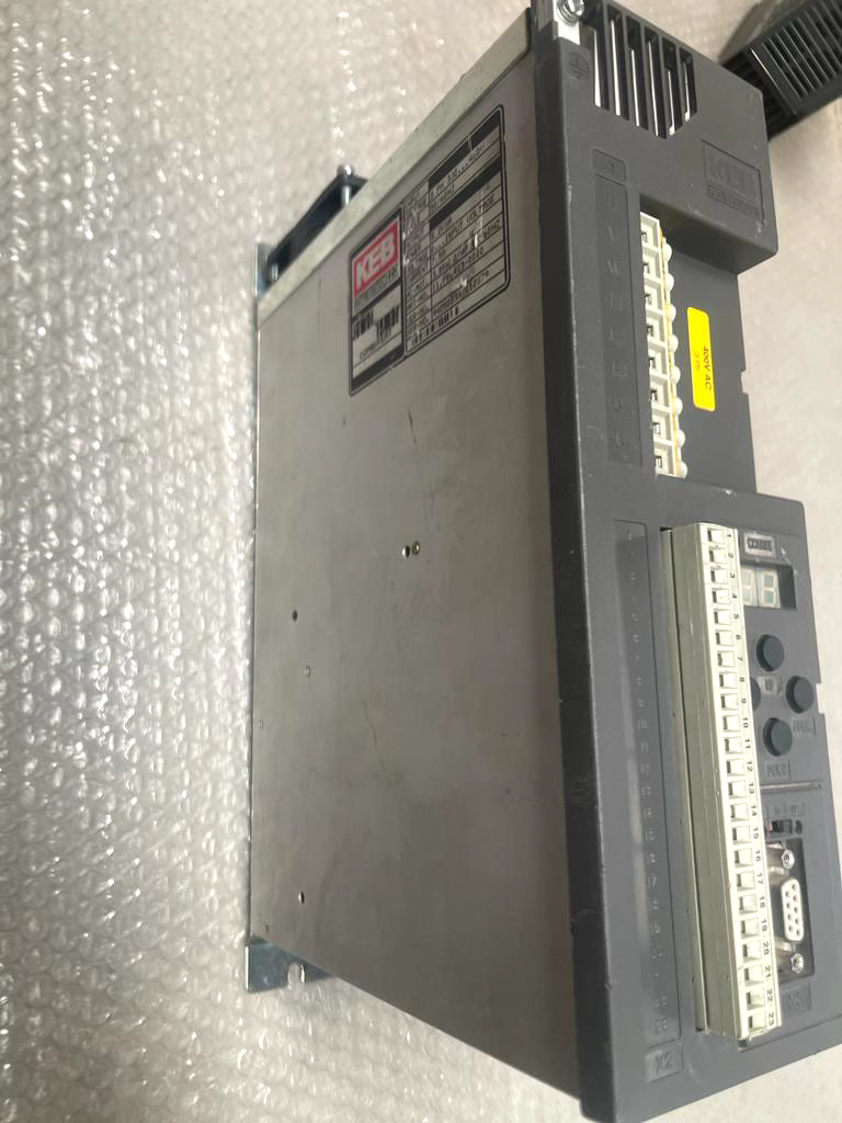 KEB COMBIVERT inverter 11.F0.R13-0000 3.0kW 5.2kVA 7.5A 94250339/012879