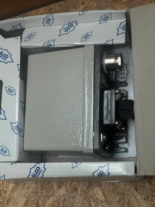ALCO Controls – FF 142‑8 DAH – Mechanical Pressure Switch (1–8 bar Range)