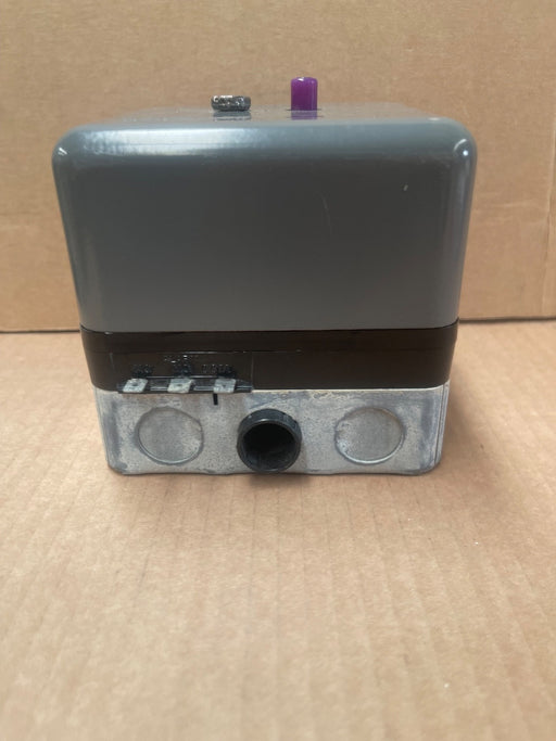 Honeywell – RA890G1245 – Protectorelay / Flame Safeguard Relay (220 V)