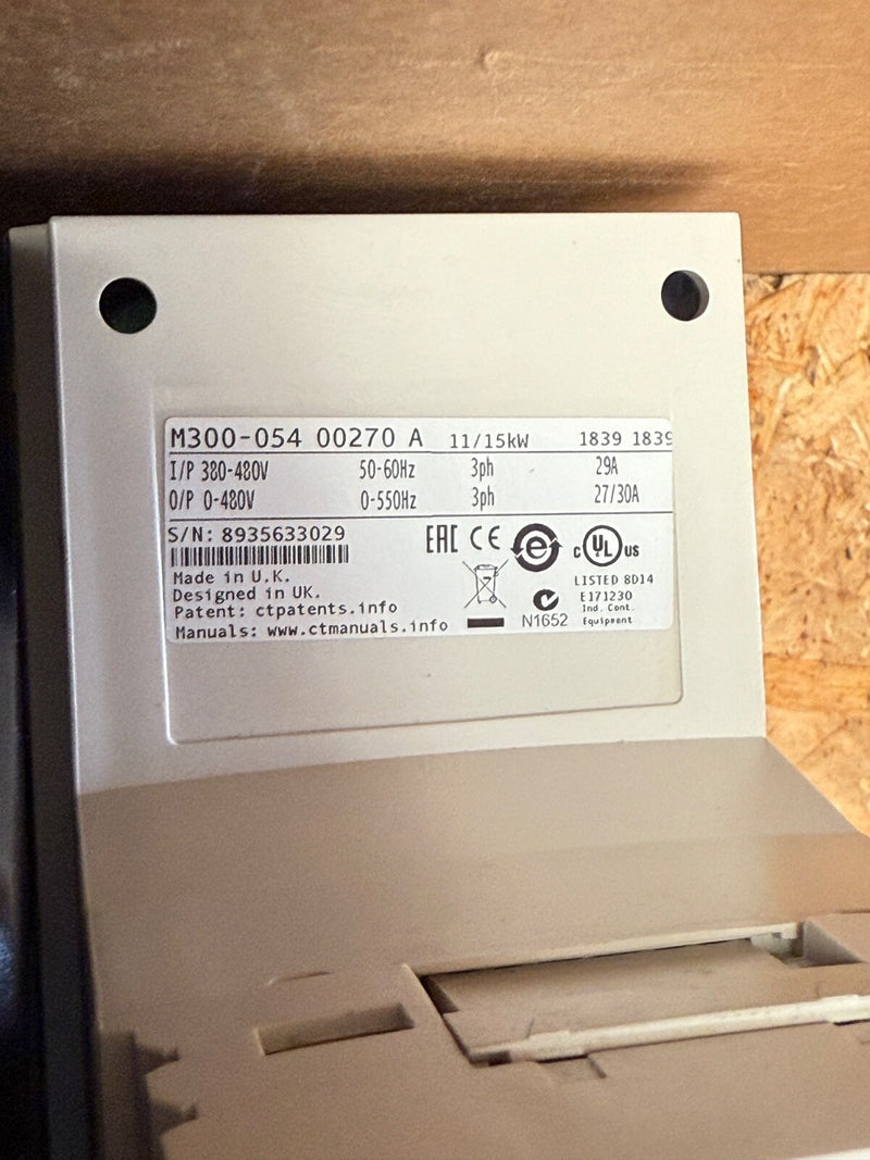 Emerson – M300‑054 00270 A – Unidrive M300 15 kW VFD, 3× 400 V AC, SIL3 STO