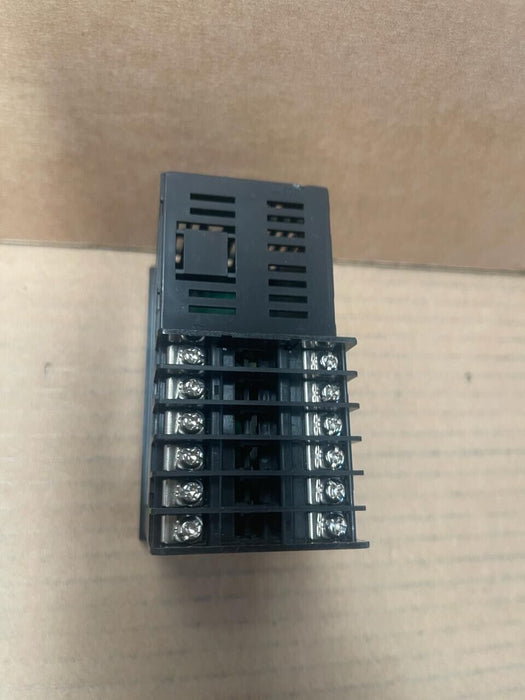 Schneider Electric Zelio - REG96PUNL1LHU - Temperature Controller Unit