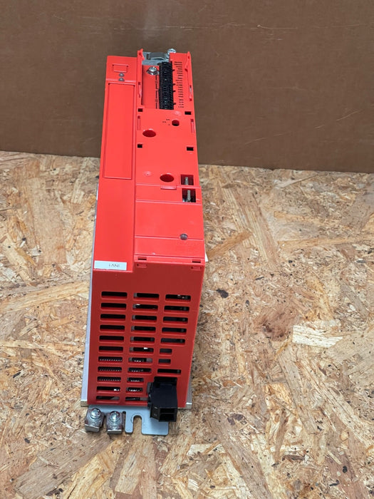 SEW‑EURODRIVE – MC07B0022‑2B1‑4‑00 – MOVITRAC B 2.2 kW 1Phase Frequency Inverter