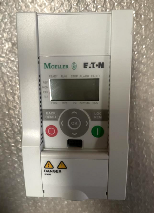 EATON M-MAX Series MMX34AA4D3N0-0 VFD 1.5kW 2HP