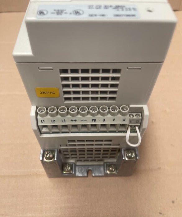 KEB COMBIVERT F5 - 07.F5.B1B-2B0A - VFD 180...260V - 1,6KVA / 0,75kW