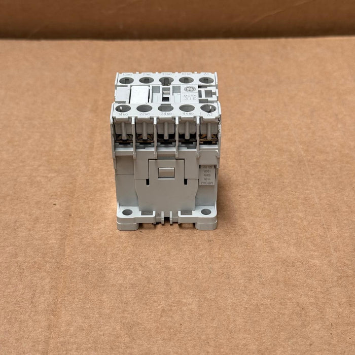 General Electric – MCRA031AT – C‑2000™ Mini Control Relay, 3 NO + 1 NC, 110‑120
