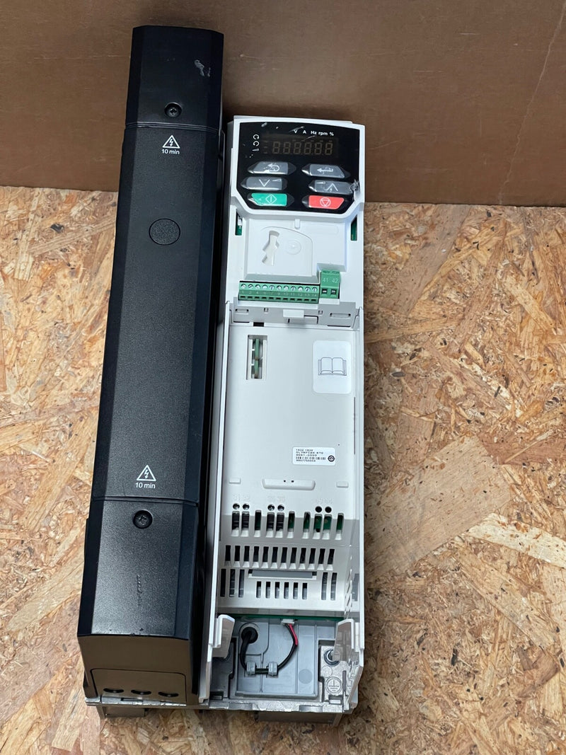 Emerson Control Techniques – Unidrive M300 (M300‑054 00270 A) – 11 kW VFD