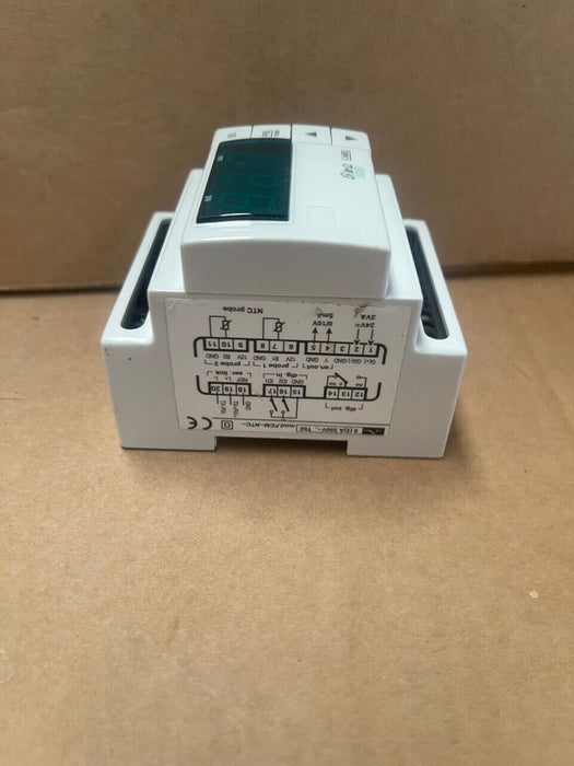 CAREL - FCM00NTC00 - Universal Temperature Controller